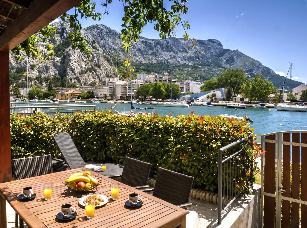 Apartment Lejo Omiš Exterior foto